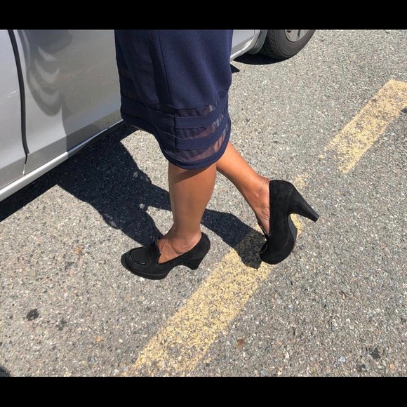 Black heels size 8 - Picture 5 of 11